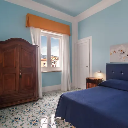 Mignon Meuble Hotel