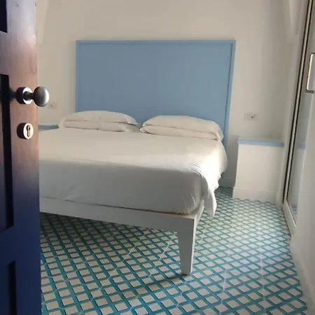 Hotel Mignon Meuble