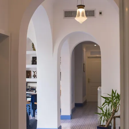 Готель Mignon Meuble