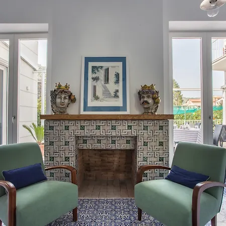 Mignon Meuble Готель Сорренто