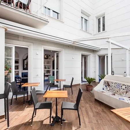 Готель Mignon Meuble 3*