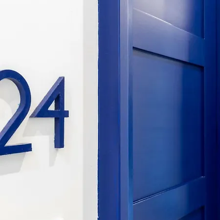 Готель Mignon Meuble 3*