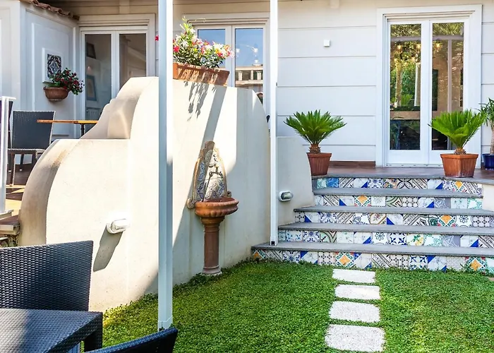 ミニョン メウブレ ホテル 3*